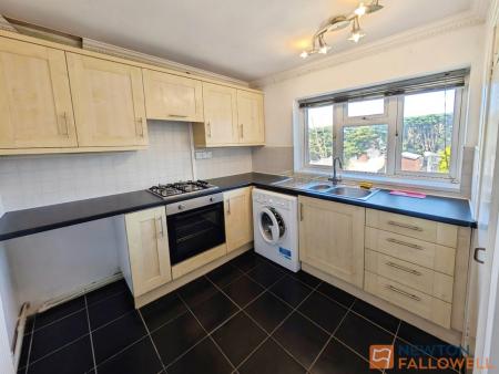 1 bedroom Flat to let in Shepherd Drive, Short Heath, Willenhall, WV12