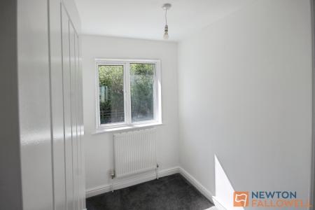 3 bedroom Semi-detached house to let in Station Road, Rushall, WS4