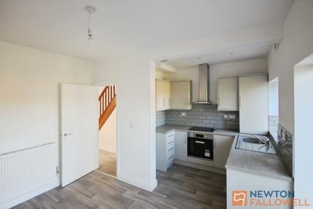 3 bedroom Semi-detached house to let in Station Road, Rushall, WS4