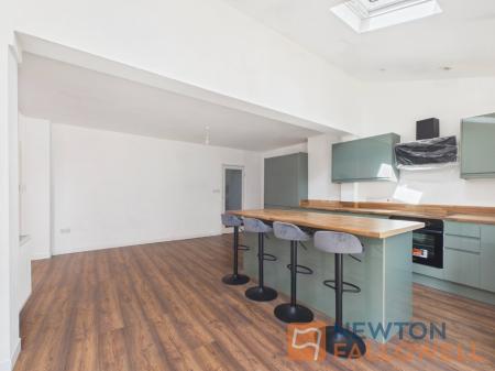 3 bedroom End of terrace house for sale in Archer Road, Walsall, WS3