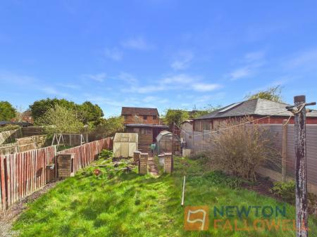 3 bedroom Semi-detached house for sale in Higgins Avenue, Bilston, WV14