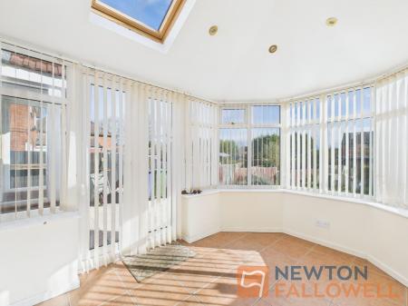 3 bedroom Semi-detached house for sale in Higgins Avenue, Bilston, WV14