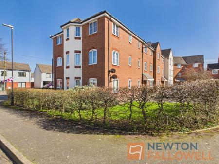 2 bedroom Flat for sale in Walker Road, Walsall, WS3