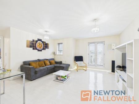 2 bedroom Flat for sale in Walker Road, Walsall, WS3