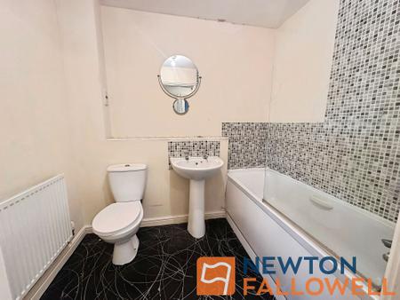 2 bedroom Flat for sale in Walker Road, Walsall, WS3