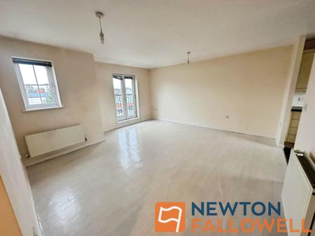2 bedroom Flat for sale in Walker Road, Walsall, WS3