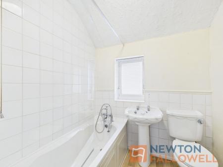 3 bedroom Semi-detached house for sale in Hollemeadow Avenue, Walsall, WS3