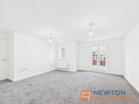 2 bedroom Flat for sale in Walker Road, Walsall, WS3