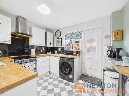 3 bedroom Semi-detached house for sale in Thornbury Road, Walsall, WS2