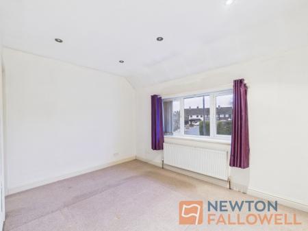 4 bedroom End of terrace house for sale in Kirkstall Crescent, Walsall, WS3
