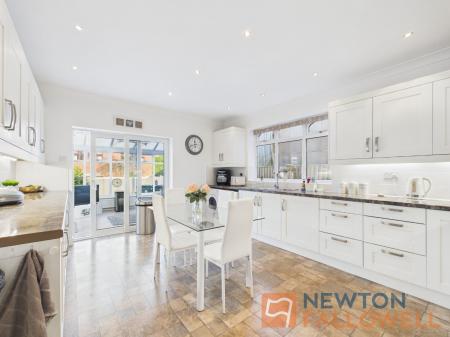 3 bedroom Detached bungalow for sale in Sanstone Close, Walsall, WS3