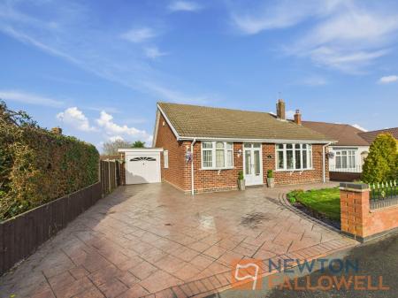 3 bedroom Detached bungalow for sale in Sanstone Close, Walsall, WS3