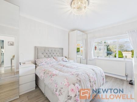 3 bedroom Detached bungalow for sale in Sanstone Close, Walsall, WS3