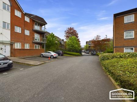 1 bedroom Flat for sale in Waterfront Way, Walsall, WS2