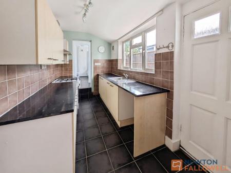 3 bedroom Terraced House to let in Cecil Street, Walsall, WS4