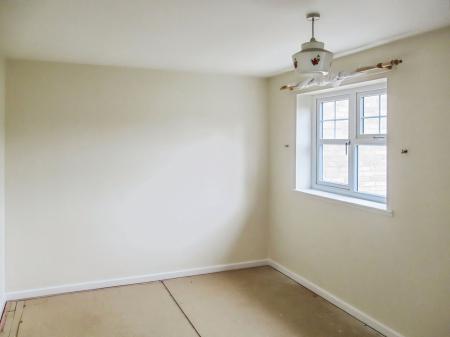 2 bedroom Terraced House to let in Harvesters Way, Willenhall, WV12