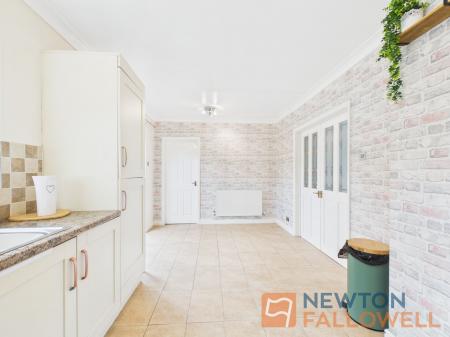 4 bedroom Semi-detached house for sale in Irvine Close, Walsall, WS3