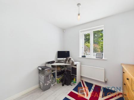 3 bedroom End of terrace house for sale in Catches Drive, Bloxwich, WS3