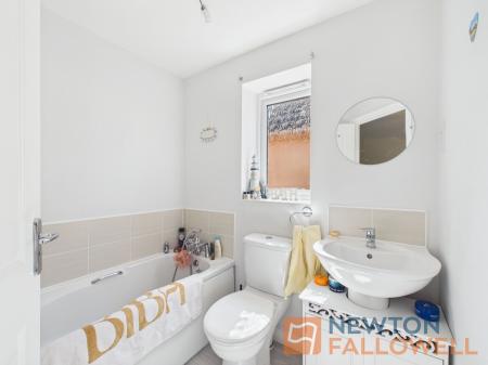 3 bedroom End of terrace house for sale in Catches Drive, Bloxwich, WS3