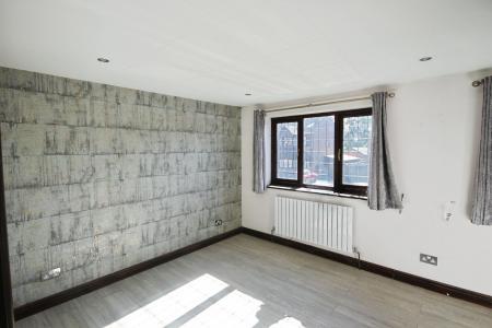 2 bedroom Semi-detached house to let in Chetwynd Park, Cannock, WS12