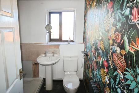 2 bedroom Semi-detached house to let in Chetwynd Park, Cannock, WS12