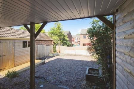 2 bedroom Semi-detached house to let in Chetwynd Park, Cannock, WS12