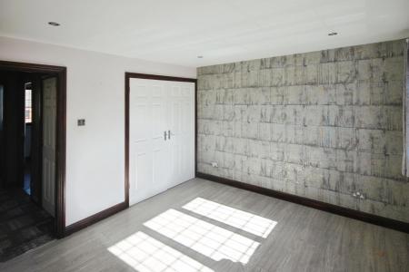 2 bedroom Semi-detached house to let in Chetwynd Park, Cannock, WS12