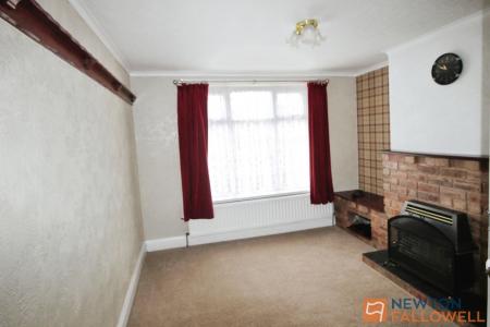 2 bedroom Terraced House to let in Broad Lane, Essington, WV11
