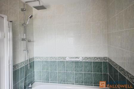 2 bedroom Terraced House to let in Broad Lane, Essington, WV11
