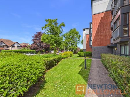 2 bedroom Flat for sale in Broadway, Walsall, WS1