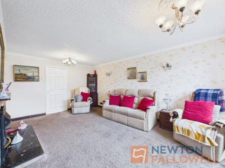 3 bedroom Detached house for sale in Rothesay Way, Willenhall, WV12