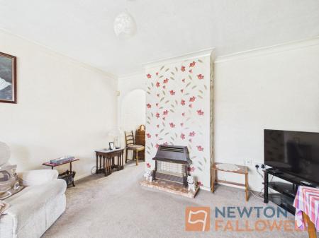 3 bedroom Semi-detached house for sale in Simmonds Road, Walsall, WS3
