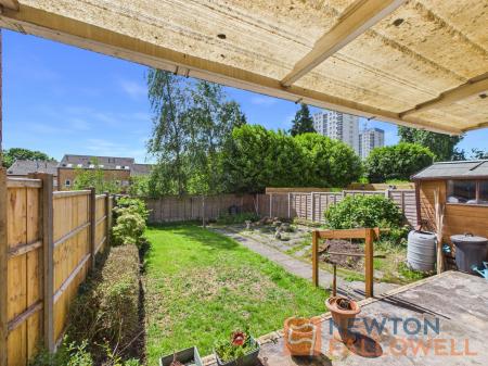 3 bedroom Semi-detached house for sale in Simmonds Road, Walsall, WS3