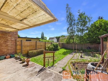 3 bedroom Semi-detached house for sale in Simmonds Road, Walsall, WS3