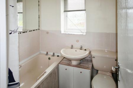 2 bedroom Terraced House to let in Grand Junction Way, Walsall, WS1