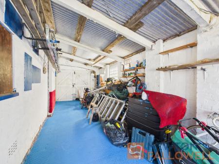 3 bedroom Detached house for sale in Bealeys Lane, Walsall, WS3