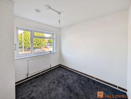 2 bedroom Flat to let in Lichfield Road, Shelfield, WS4