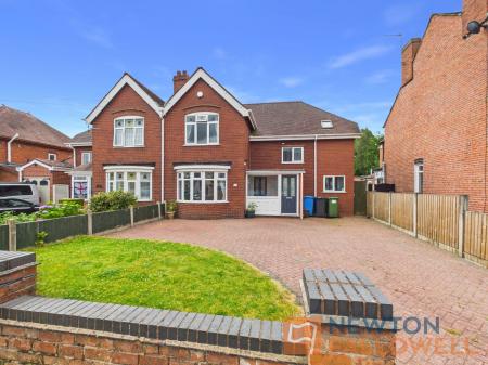 Long Lane, Walsall, WS6