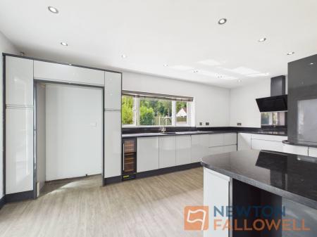 3 bedroom Semi-detached house for sale in Long Lane, Walsall, WS6
