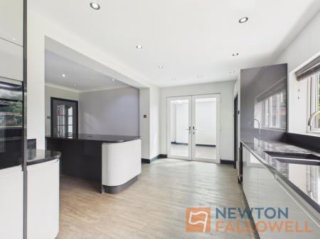 3 bedroom Semi-detached house for sale in Long Lane, Walsall, WS6