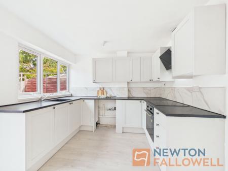 3 bedroom Terraced House to let in Charlemonte Close, Hednesford, WS12
