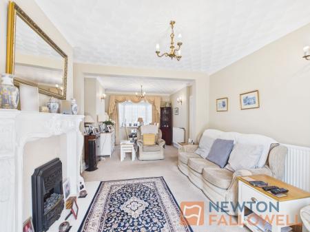 3 bedroom Semi-detached house for sale in Forest Avenue, Walsall, WS3