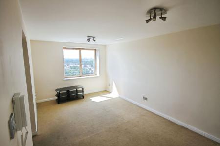 2 bedroom Flat to let in Gomer Street, The Pinnacle, WV13