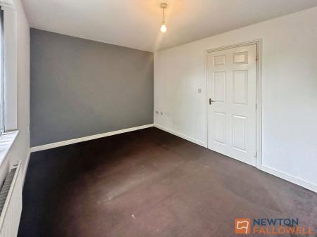 2 bedroom Flat to let in Walker Road, Walsall, WS3