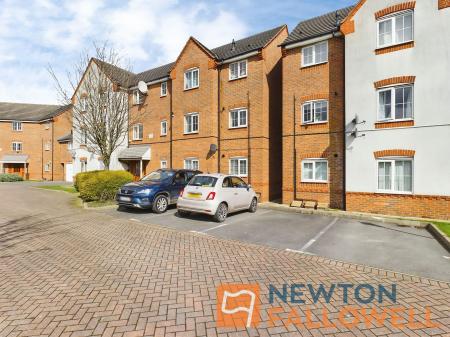 2 bedroom Flat to let in Walker Road, Walsall, WS3