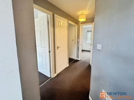 2 bedroom Flat to let in Walker Road, Walsall, WS3
