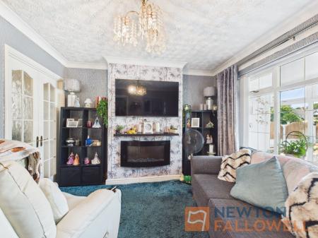3 bedroom Semi-detached house for sale in Harden Road, Walsall, WS3