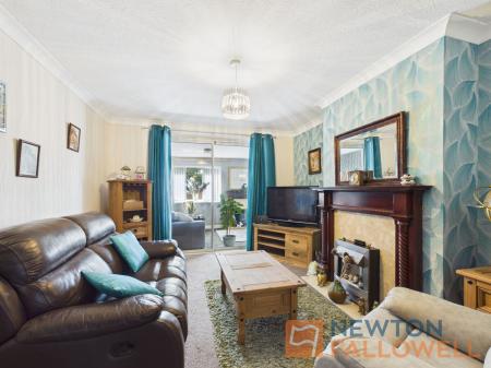 3 bedroom Semi-detached house for sale in Harden Road, Walsall, WS3