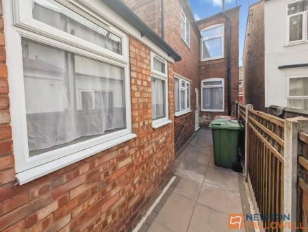 3 bedroom Terraced House to let in Revival Street, Walsall, WS3