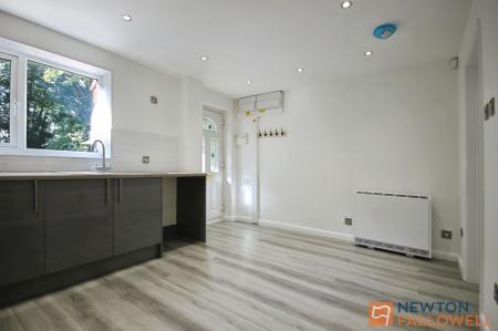 2 bedroom Semi-detached house to let in Saunton Road, Walsall, WS3